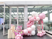 Load image into Gallery viewer, Circle Arch with balloon garland
