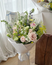 Load image into Gallery viewer, Designer pick bouquet-Large
